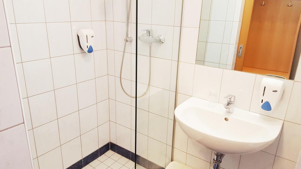 G&K Hotel Guntramsdorf Extérieur photo